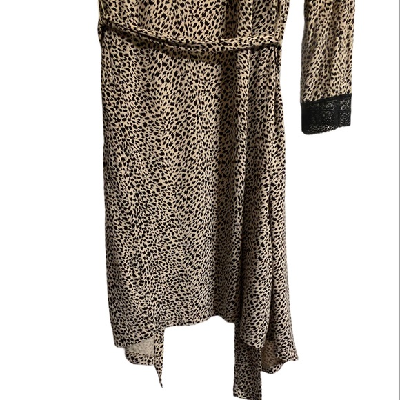 Victoria Secret xs Leopard Robe - Picture 4 of 6
